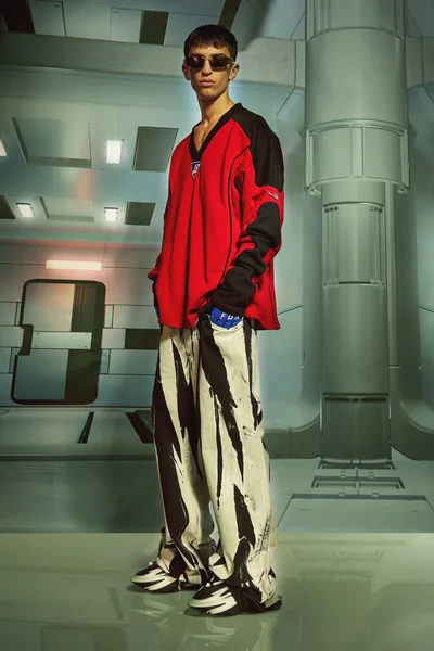 Look 17